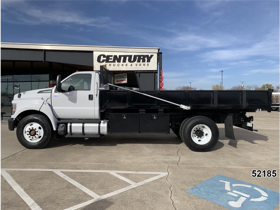 2022 Ford F-750 - Photo 5
