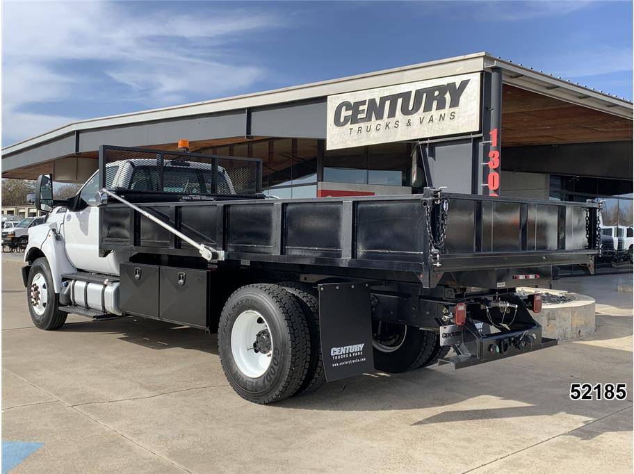 2022 Ford F-750 - Photo 8