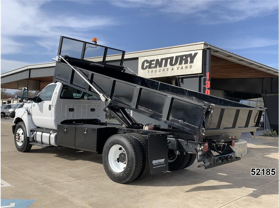 2022 Ford F-750 - Photo 9