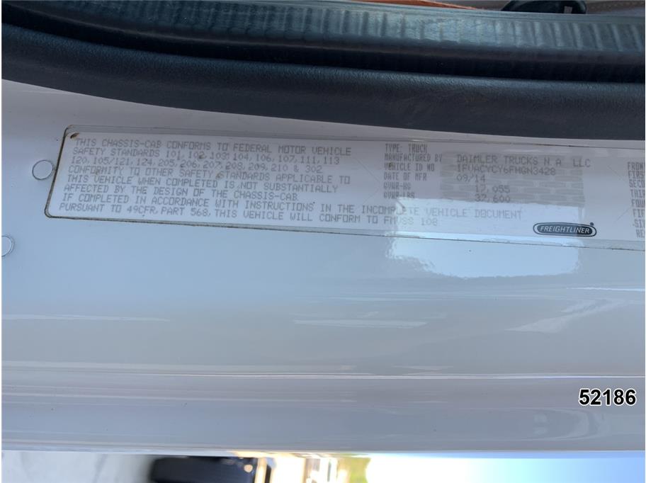 2015 Freightliner M2 106