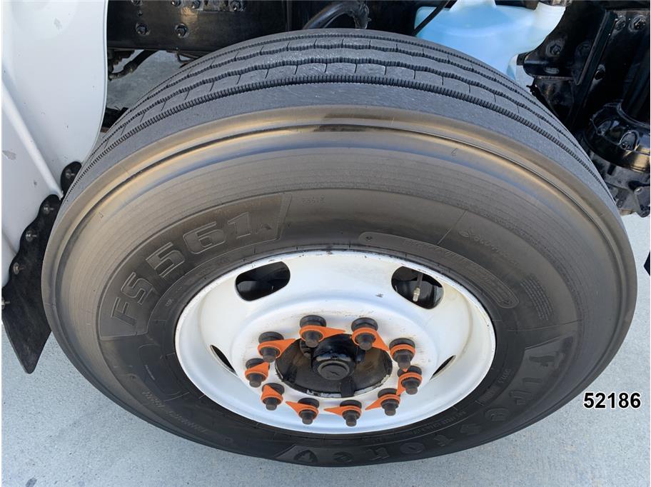 2015 Freightliner M2 106