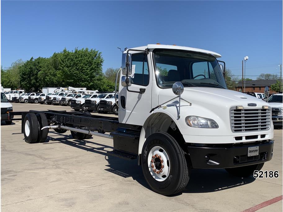 2015 Freightliner M2 106