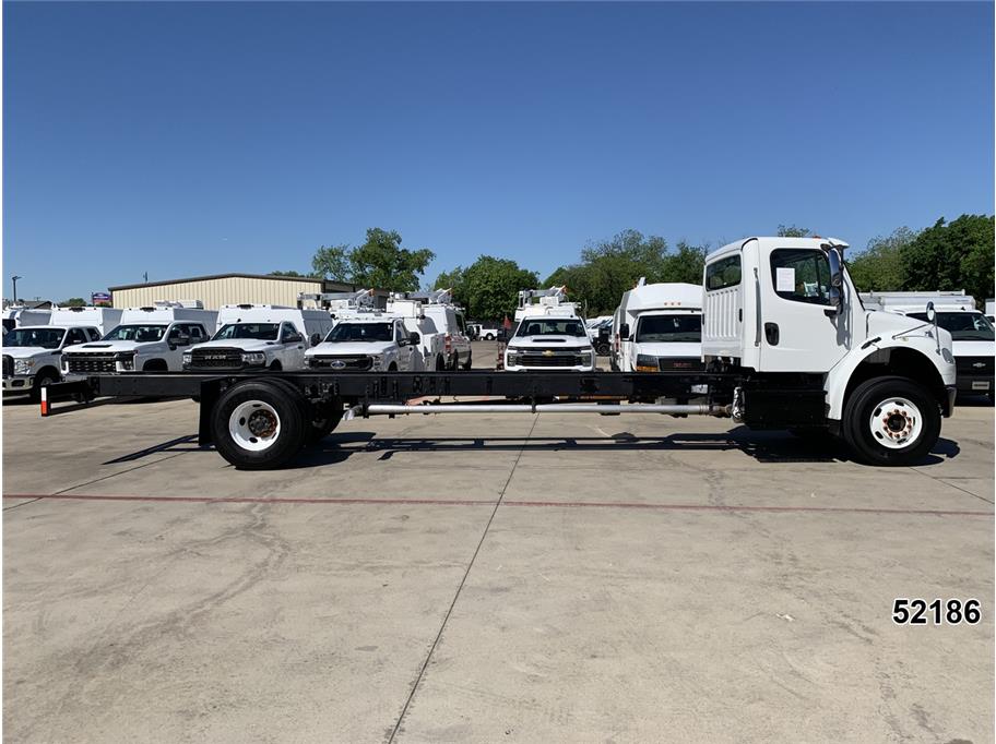 2015 Freightliner M2 106