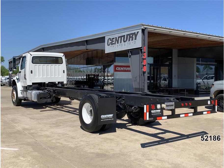 2015 Freightliner M2 106