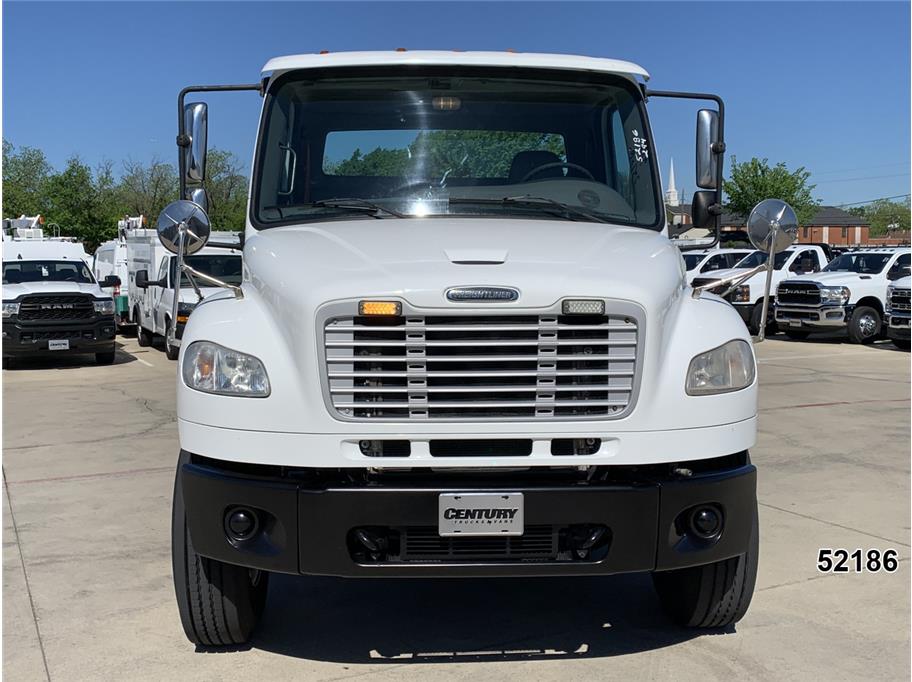 2015 Freightliner M2 106