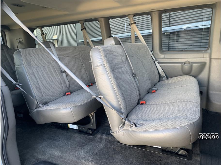 2016 Chevrolet 3500 Express