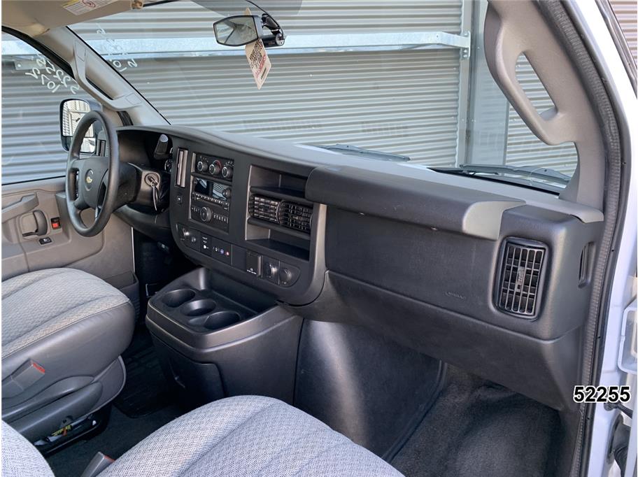 2016 Chevrolet 3500 Express