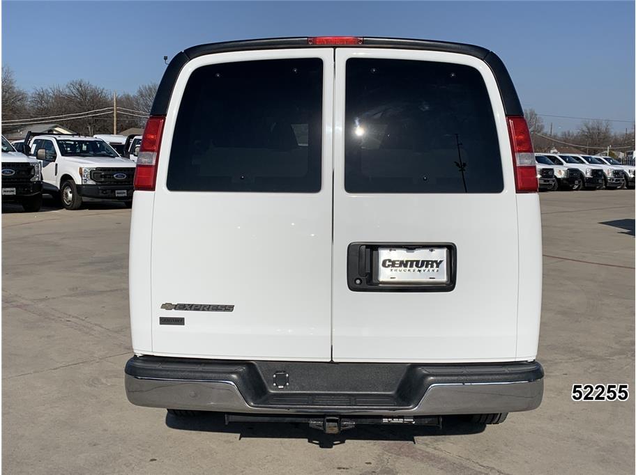 2016 Chevrolet 3500 Express