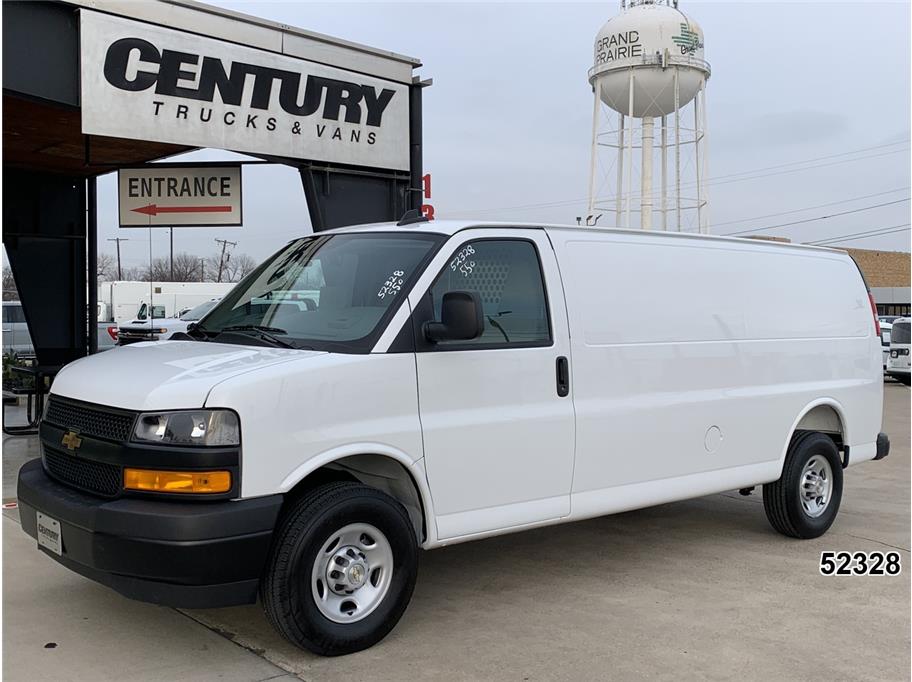 2025 Chevrolet Express 2500 Extended Work Van HD's photo