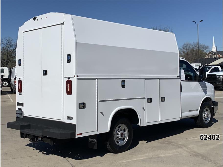 2023 GMC 3500 Savana