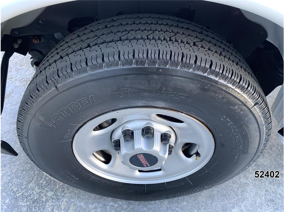 2023 GMC 3500 Savana