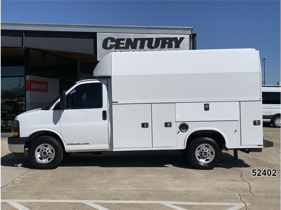 2023 GMC 3500 Savana