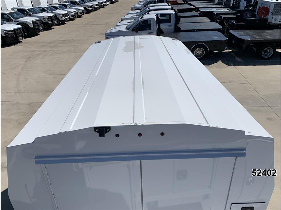 2023 GMC 3500 Savana