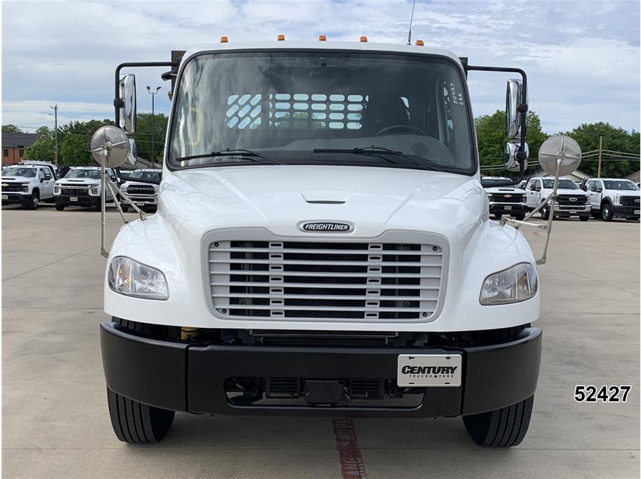 2021 Freightliner M2 106