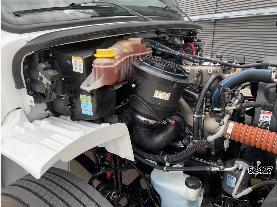 2021 Freightliner M2 106