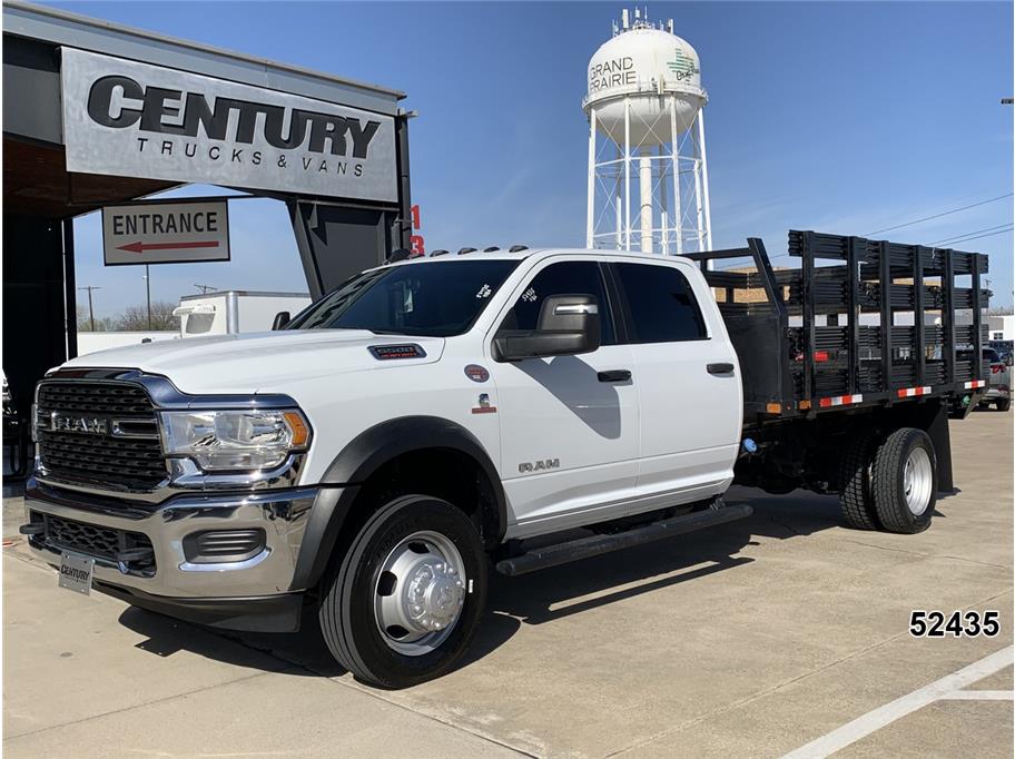 2024 RAM 5500 SLT 4X4 Crew Cab DRW 197" WB's photo
