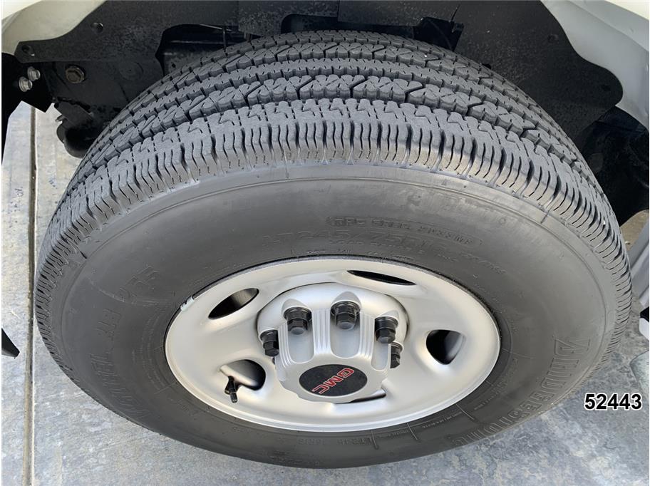 2024 GMC 2500 Savana