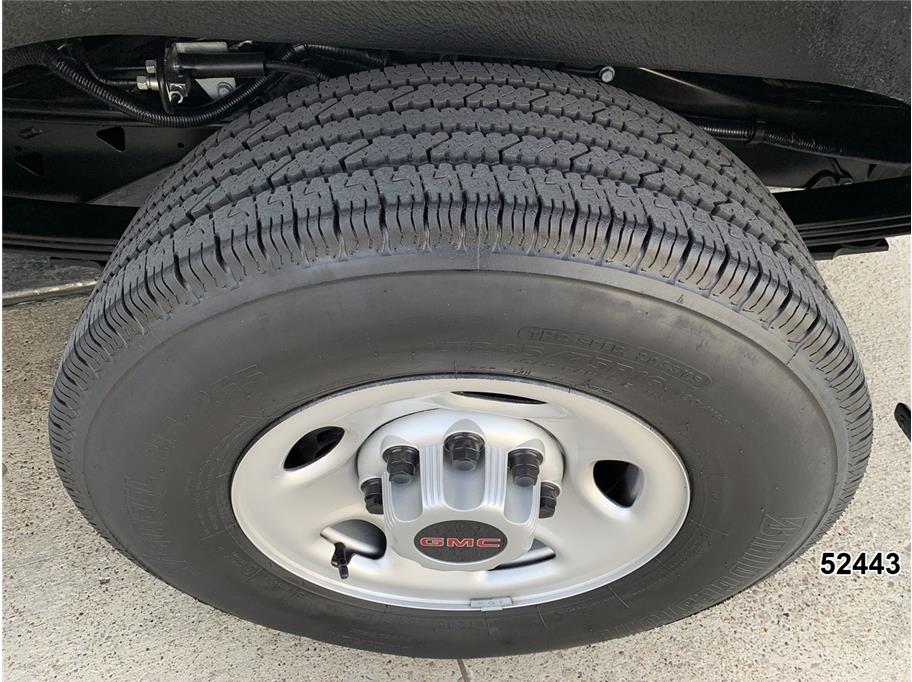 2024 GMC 2500 Savana