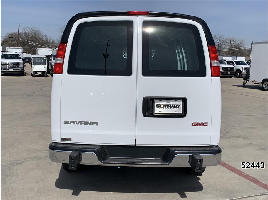 2024 GMC 2500 Savana
