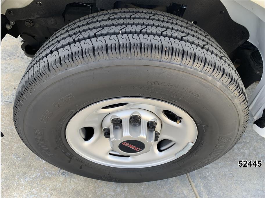 2024 GMC 2500 Savana