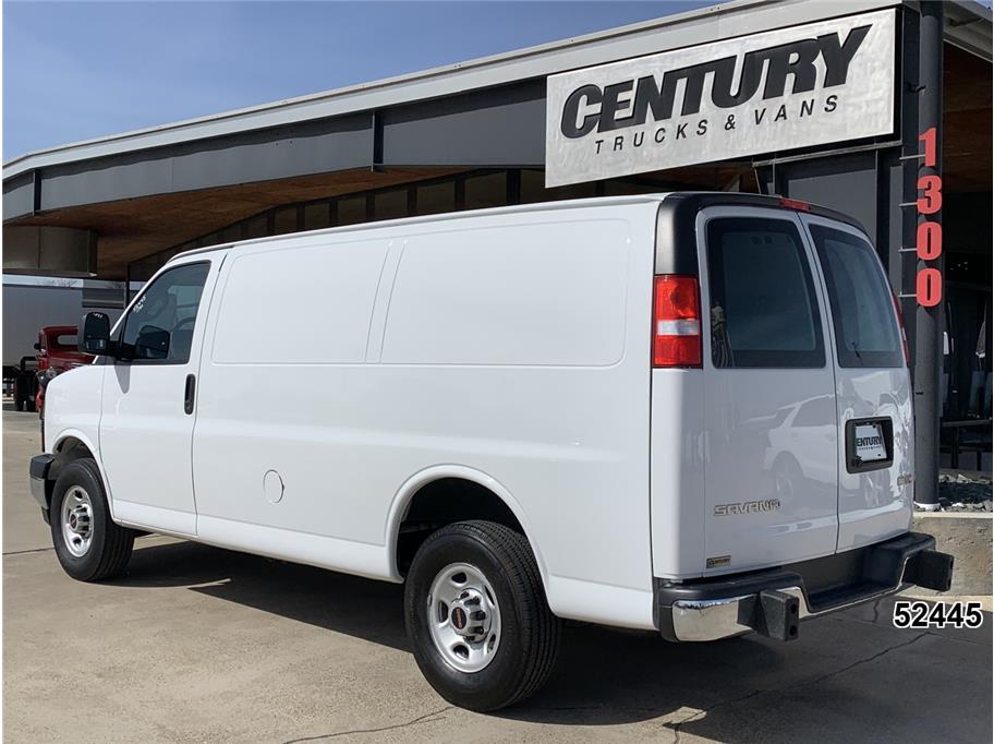 2024 GMC 2500 Savana