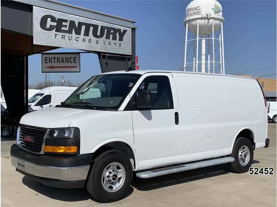2024 GMC Savana 2500's photo