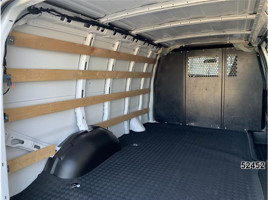 2024 GMC 2500 Savana