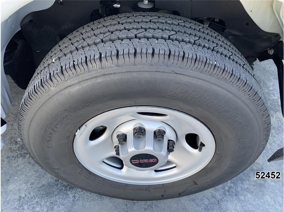 2024 GMC 2500 Savana