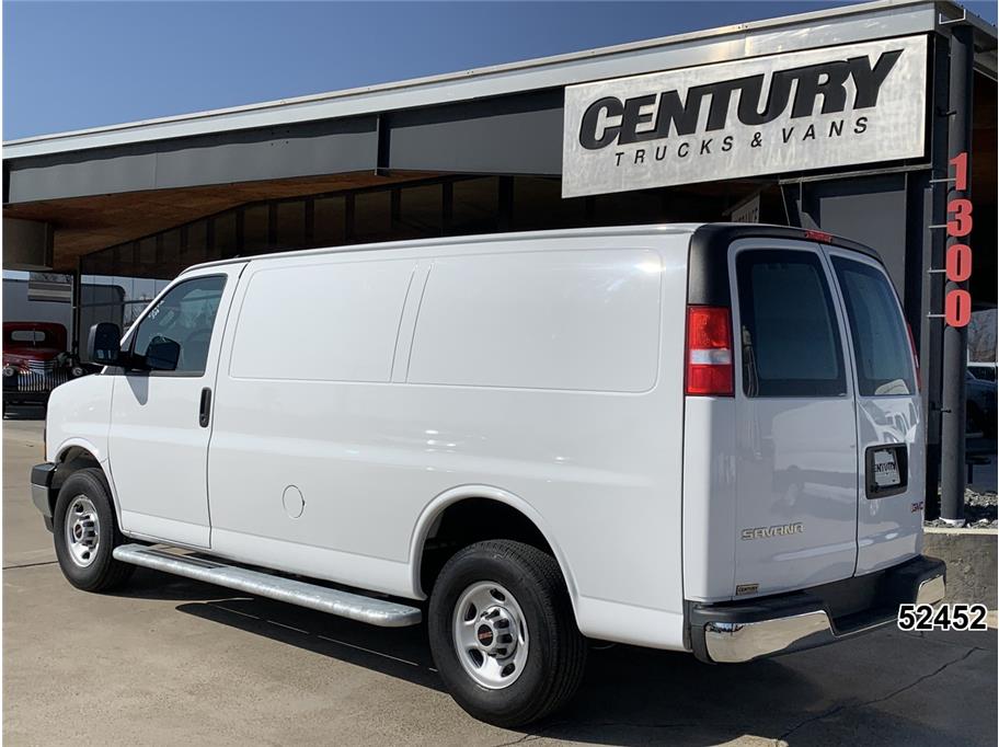 2024 GMC 2500 Savana