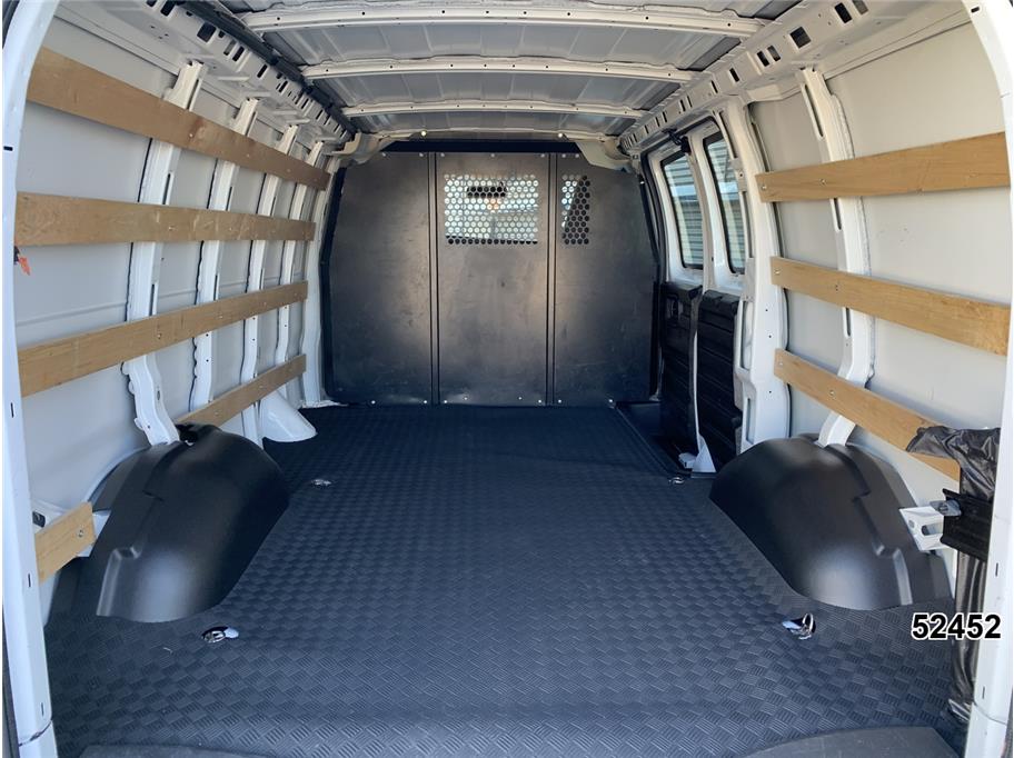 2024 GMC 2500 Savana