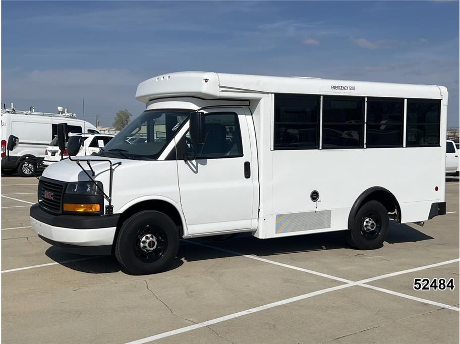 2023 GMC 3500 Savana