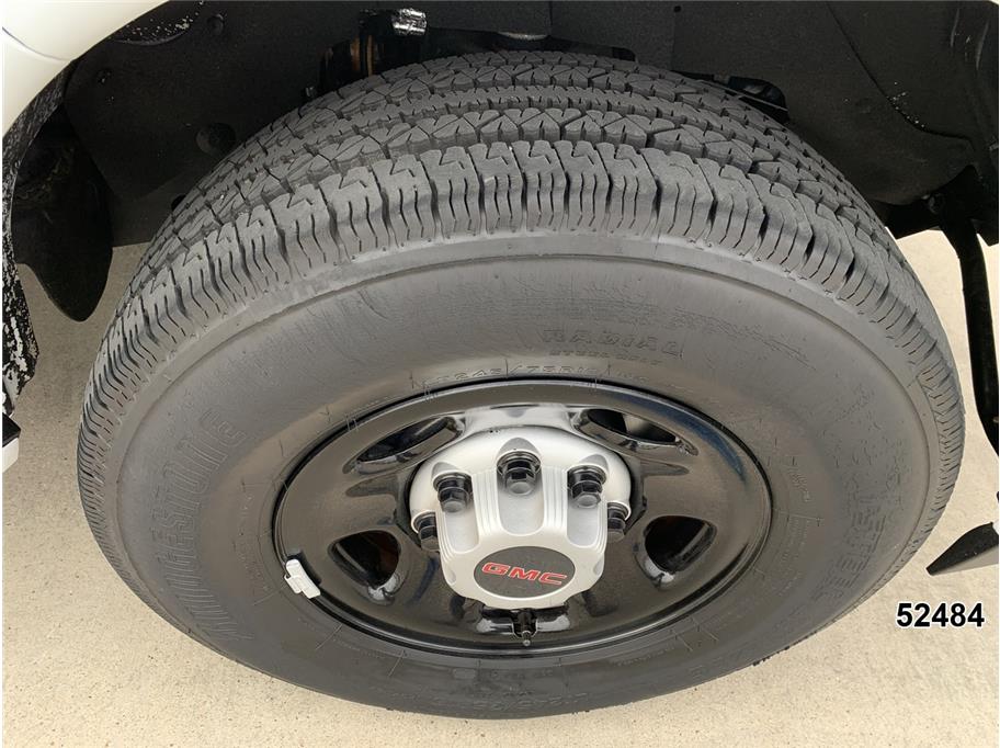 2023 GMC 3500 Savana