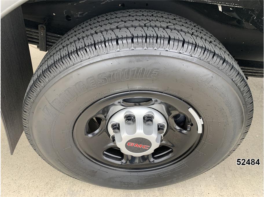 2023 GMC 3500 Savana