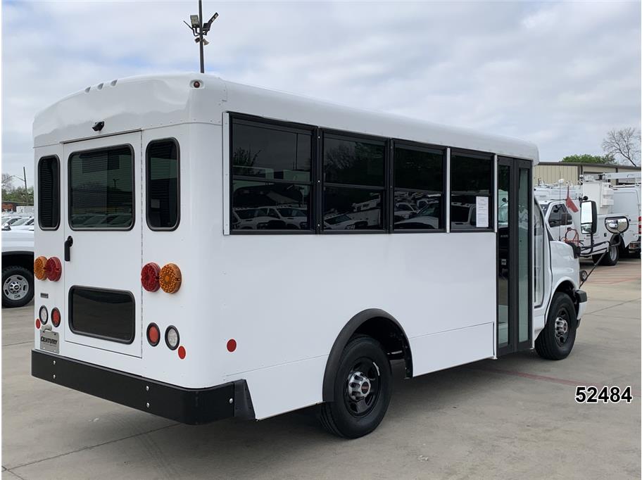 2023 GMC 3500 Savana