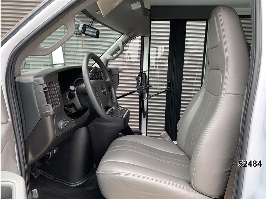 2023 GMC 3500 Savana