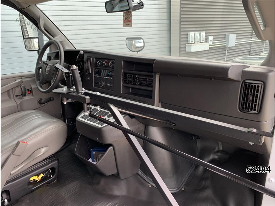 2023 GMC 3500 Savana