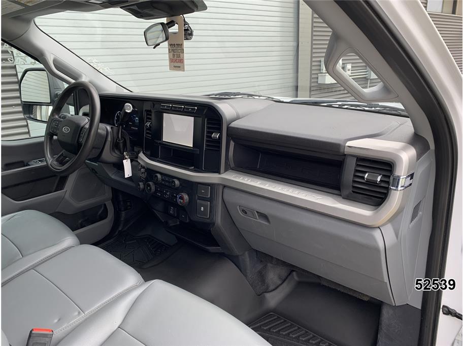2024 Ford F350 DRW