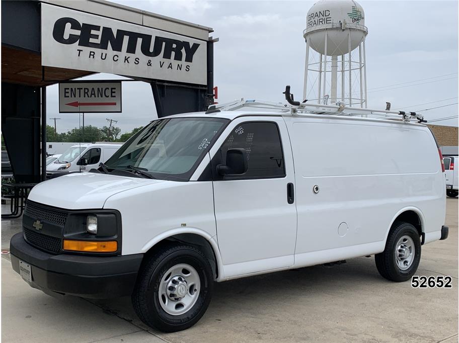 2016 Chevrolet Express 2500 Work Van HD's photo