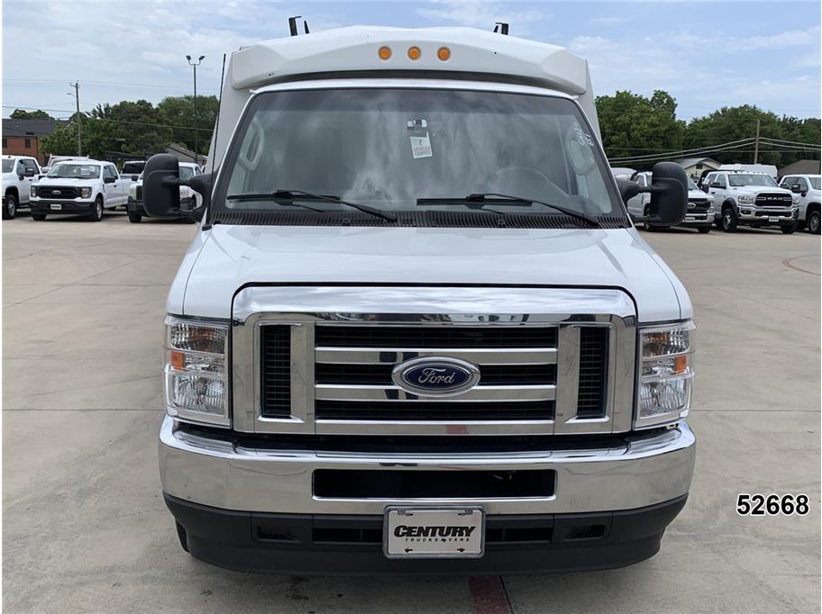 2023 Ford E450