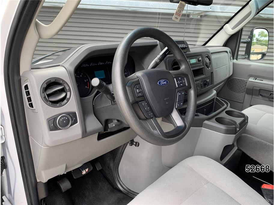 2023 Ford E450