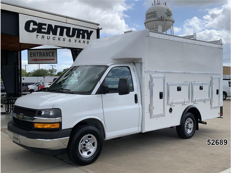 2022 Chevrolet Express Cutaway