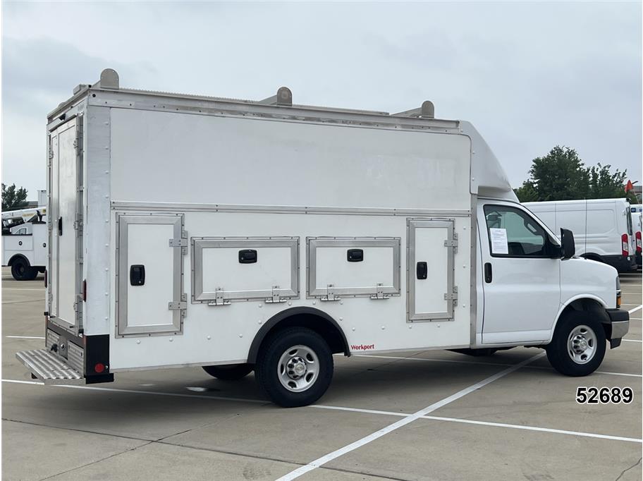 2022 Chevrolet 3500 Express