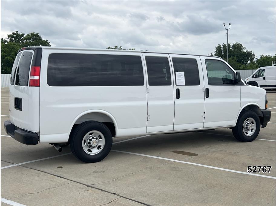 2025 Chevrolet 3500 Express