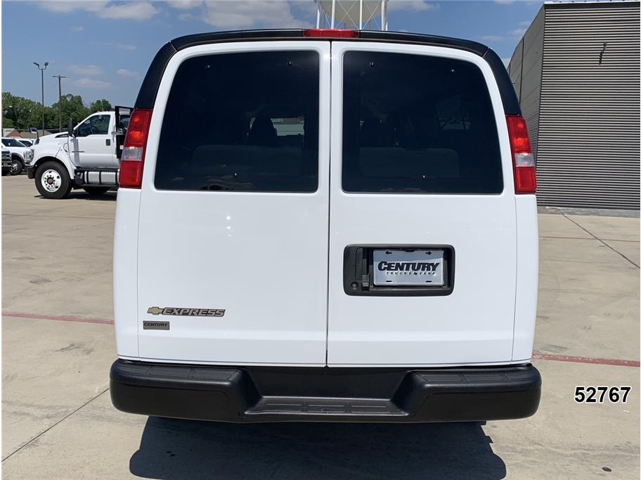 2025 Chevrolet 3500 Express
