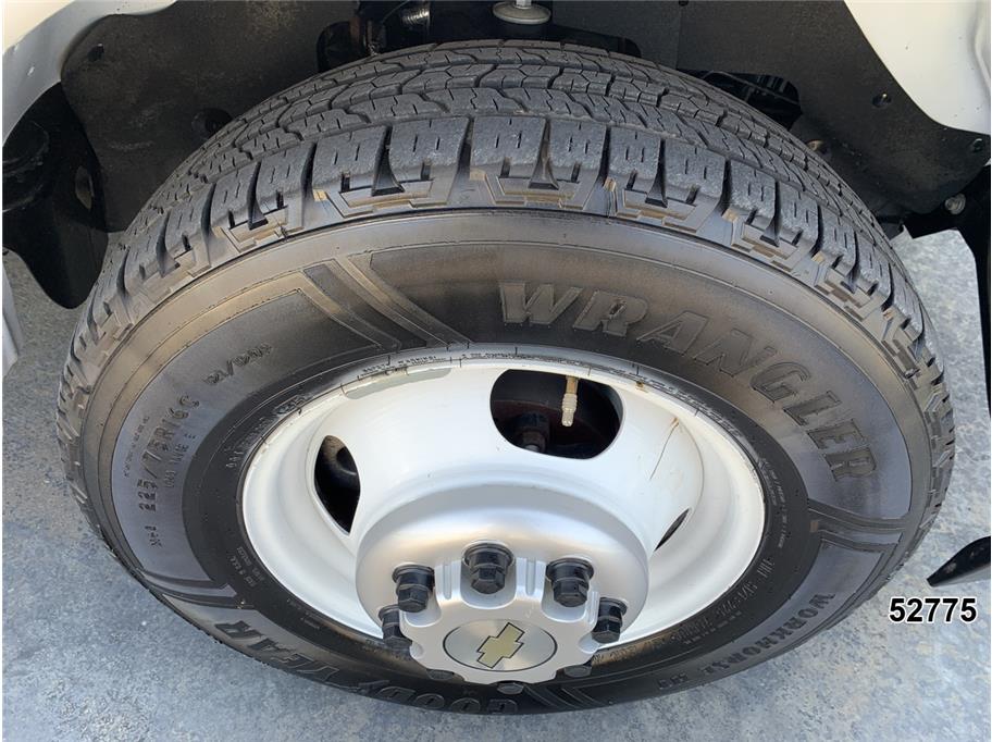 2024 Chevrolet 3500 Express DRW