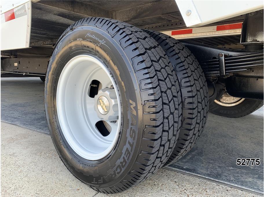 2024 Chevrolet 3500 Express DRW