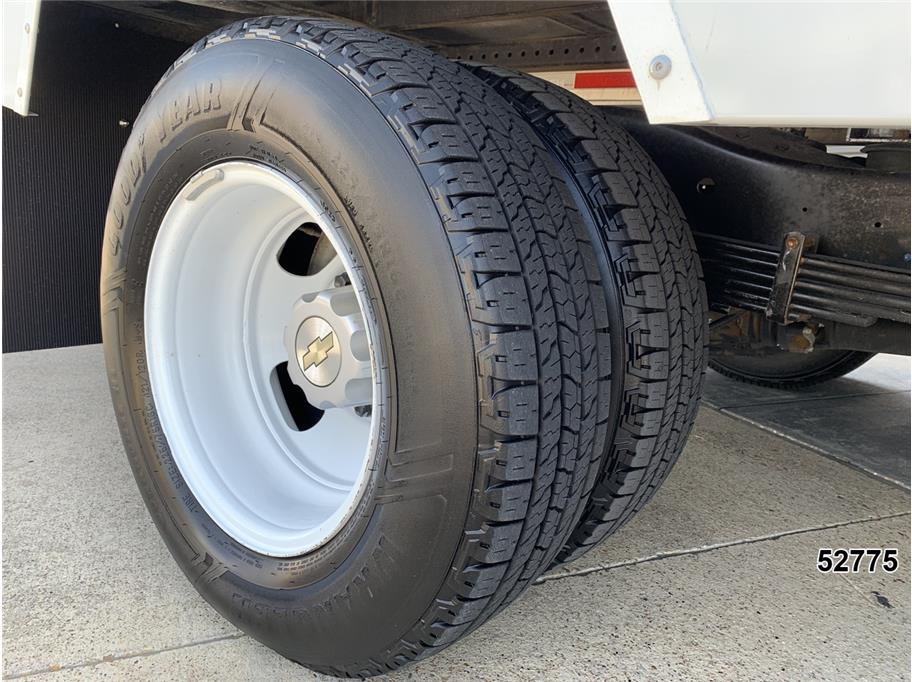 2024 Chevrolet 3500 Express DRW