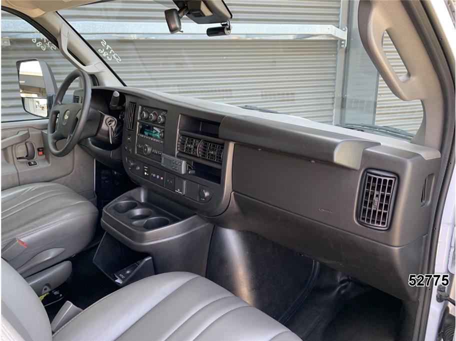 2024 Chevrolet 3500 Express DRW