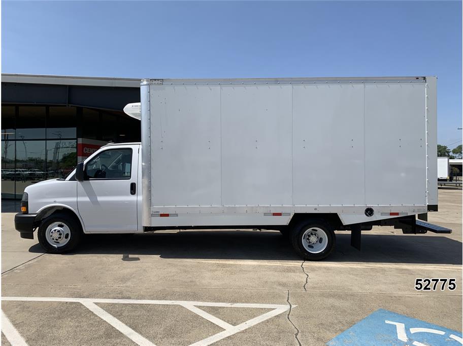 2024 Chevrolet 3500 Express DRW