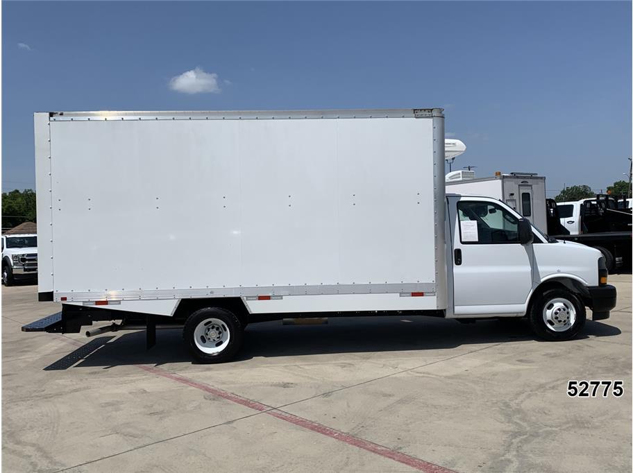2024 Chevrolet 3500 Express DRW